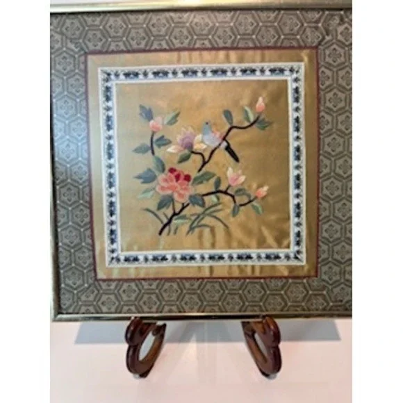 Vintage Framed Asian Silk Embroidered Art Pair Birds Flowers Wall‎ Decor